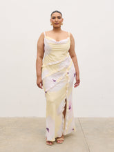 Constance Ruffle Maxi Dress Curve - Watercolour Poppy