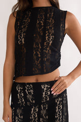 Eleesa Asymmetric Hem Top Lace Black