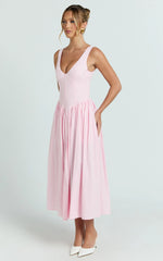 Scoop Neck Drop V Waist Gathered Skirt Dress in Pink