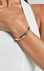 Marcia Bangle