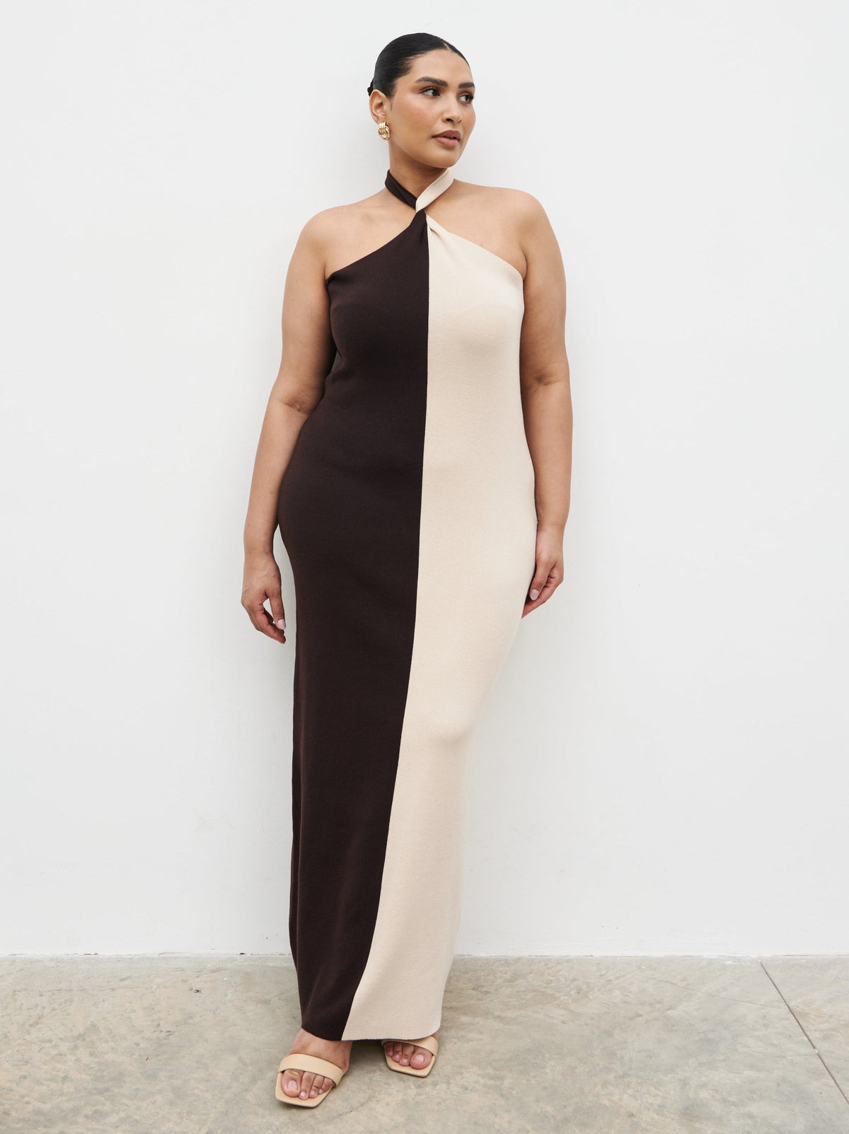Berkley Contrast Knit Maxi Dress Curve - Beige and Chocolate Brown