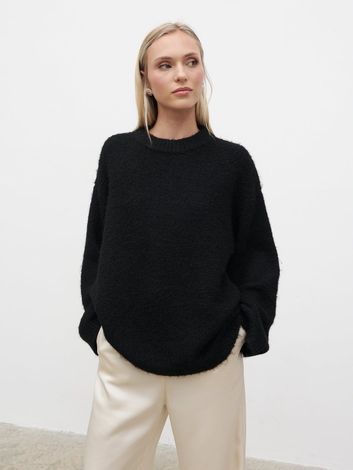 Cece Fluffy Jumper - Black