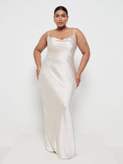 Keisha Maxi Bridesmaid Dress Curve - Matte Champagne