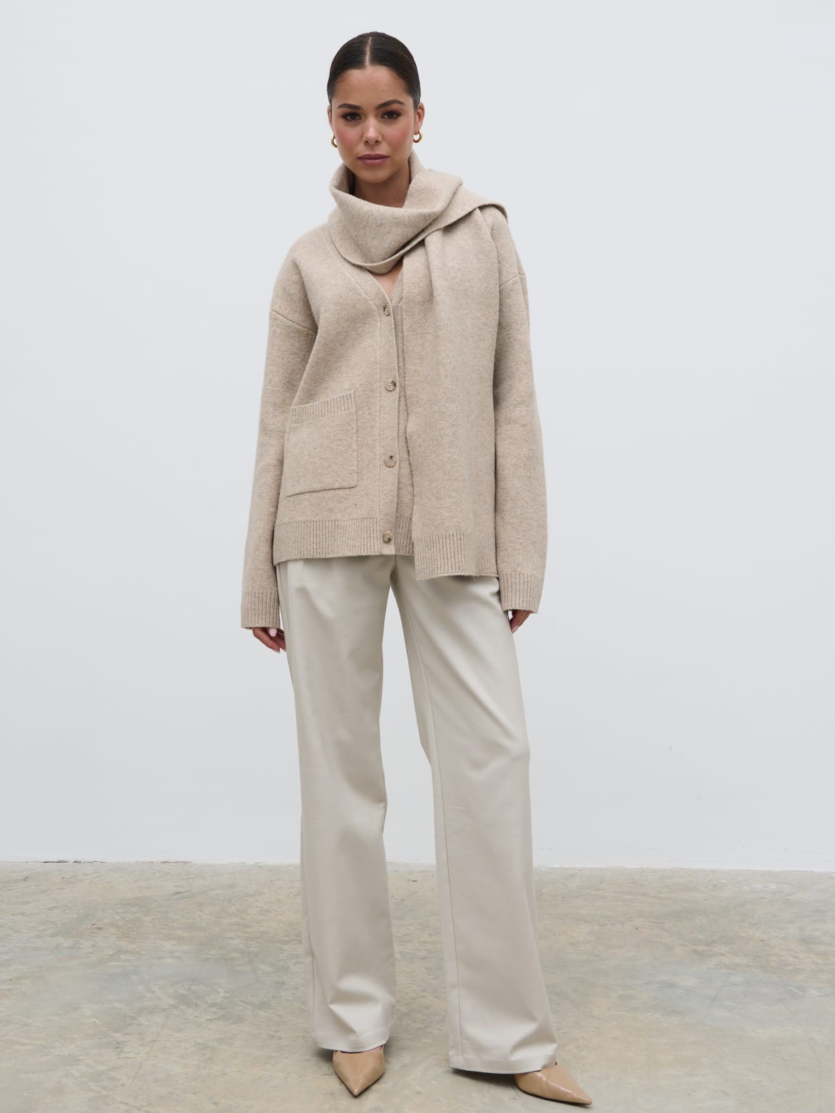 Murphy Cardigan Knit Scarf Set - Beige