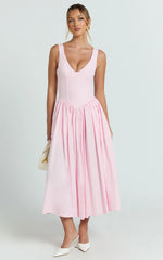 Scoop Neck Drop V Waist Gathered Skirt Dress in Pink